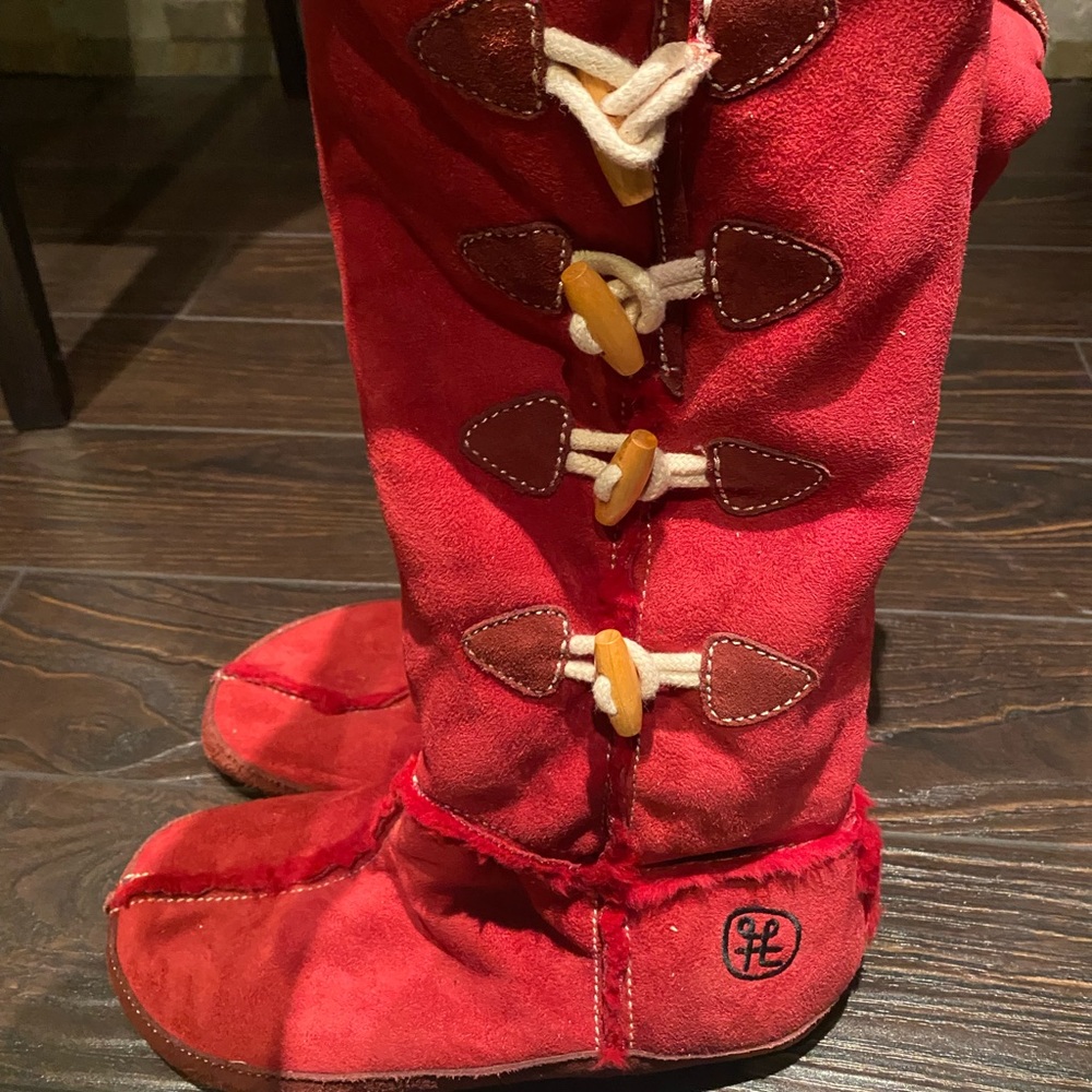 Raton Women’s shearling type boots sz 10